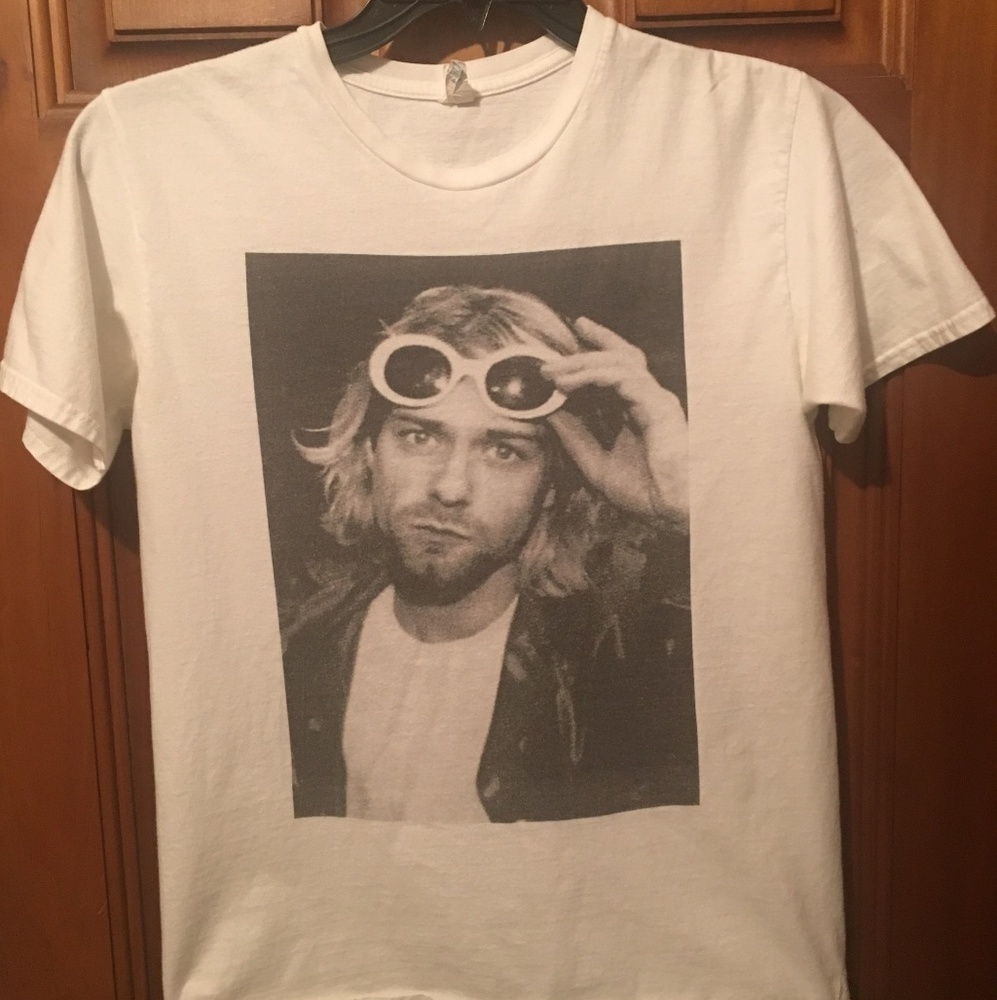 Kurt Cobain Nirvana tee size small